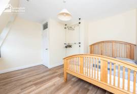 4 bedroom, Terraced House for sale