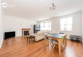 4 bedroom, Terraced House for sale