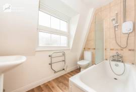 4 bedroom, Terraced House for sale