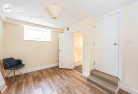 4 bedroom, Terraced House for sale