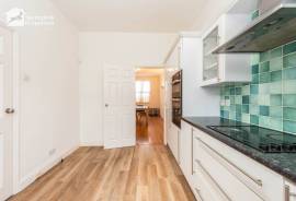 4 bedroom, Terraced House for sale