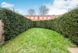 4 bedroom, Terraced House for sale