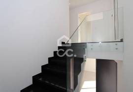 Come and discover this true new jewel in Alcantarilha.