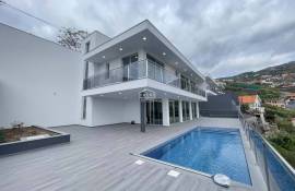 Luxury T3 Villa with Breathtaking Views – Ribeira Brava
