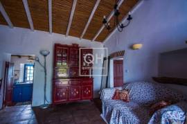 Alentejo: Historical Organic Estate (63HA) with 2 traditional homes, a pool, and 3 lakes