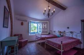 Alentejo: Historical Organic Estate (63HA) with 2 traditional homes, a pool, and 3 lakes