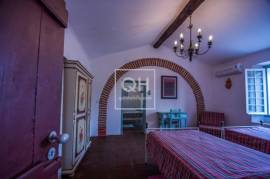 Alentejo: Historical Organic Estate (63HA) with 2 traditional homes, a pool, and 3 lakes