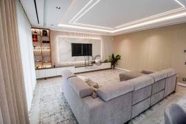 Exquisite 4-Bedroom Villa with Pool in Prime Location in Almancil