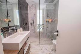 Exquisite 4-Bedroom Villa with Pool in Prime Location in Almancil