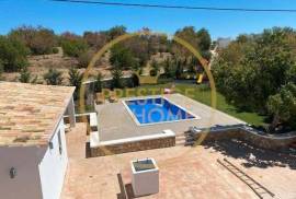 4 bedroom villa with swimming pool for annual rental