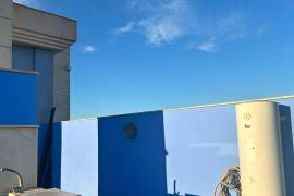 Duplex penthouse for sale in Torrevieja with large terraces and stunning views