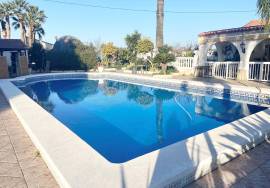 SALE of Country House in Elche.