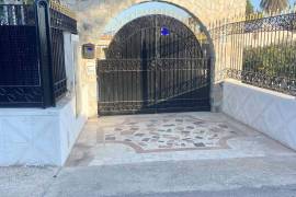 SALE of Country House in Elche.