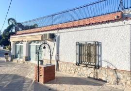 SALE of Country House in Elche.