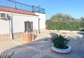 SALE of Country House in Elche.