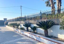 SALE of Country House in Elche.
