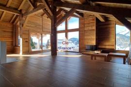 Magnificent Detached Chalet Next to the Ski Resorts