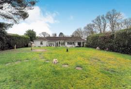 3 bedroom, Detached bungalow for sale