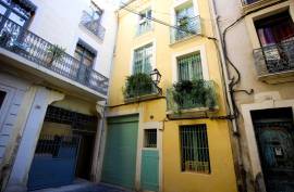 8 room, 260m2 Character property for sale in Beziers - 380 000 € *