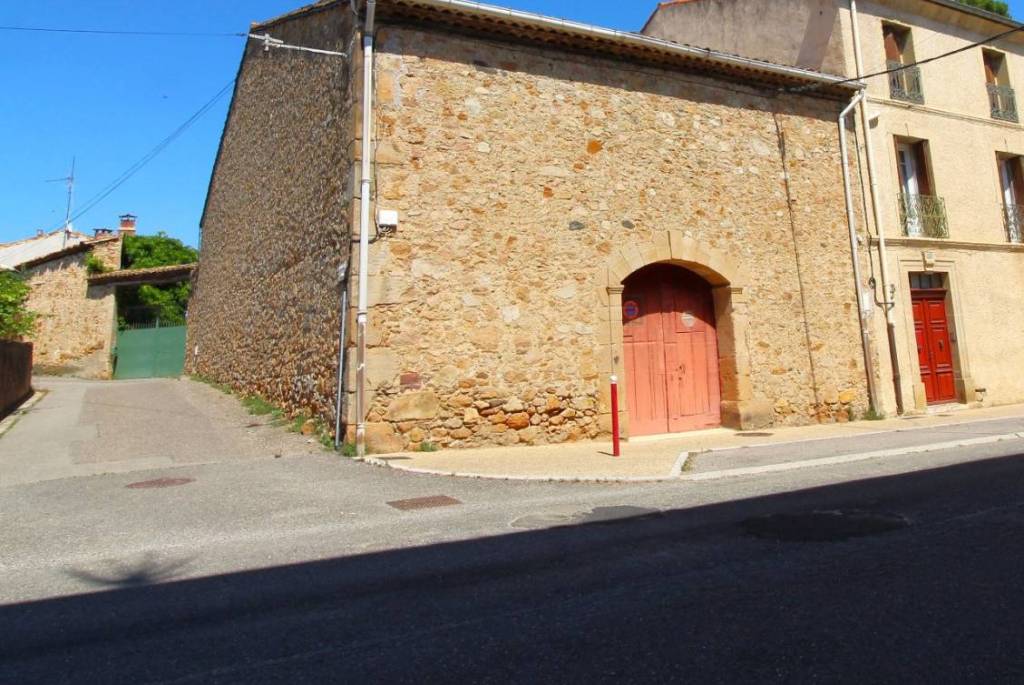 1 room, 230m2 Stone outhouse for sale in Gabian - 141 000 € *
