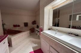 7 room, 232m2 House for sale in Lamalou les bains - 520 000 € *