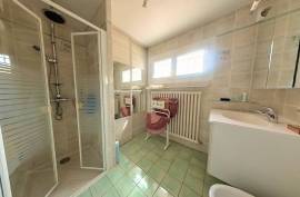 9 room, 195m2 Villa for sale in Aniane - 620 000 € *