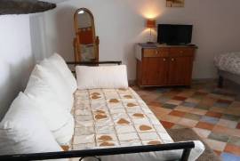 6 room, 120m2 House for sale in Saint chinian - 205 000 € *