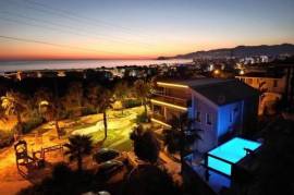 Furnished 3+1 Private Villa with Pool in Kargicak, Alanya