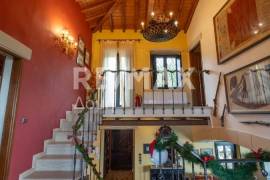 Maisonette 554 sq.m for sale