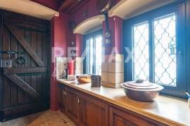 Maisonette 554 sq.m for sale