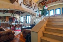 Maisonette 554 sq.m for sale