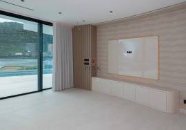 Ocean Oasis Villa - Luxury 4 Bedroom Villa by the Sea in Madeira