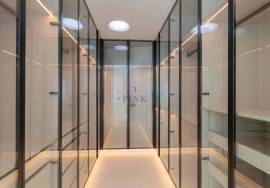 Ocean Oasis Villa - Luxury 4 Bedroom Villa by the Sea in Madeira