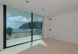 Ocean Oasis Villa - Luxury 4 Bedroom Villa by the Sea in Madeira
