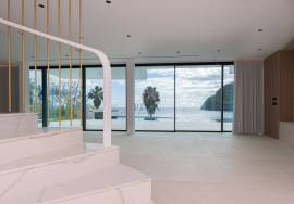 Ocean Oasis Villa - Luxury 4 Bedroom Villa by the Sea in Madeira