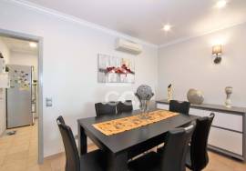 Sale with lifetime usufruct reservation - 3 bedroom villa with swimming pool in Armação de Pêra - Investment Opportunity in the Algarve