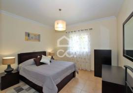 Sale with lifetime usufruct reservation - 3 bedroom villa with swimming pool in Armação de Pêra - Investment Opportunity in the Algarve