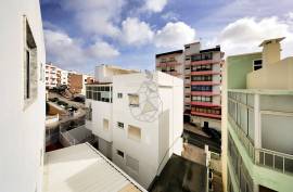 Fully renovated 3 bedroom apartment close to all services - Portimão