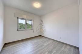 Fully renovated 3 bedroom apartment close to all services - Portimão