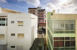 Fully renovated 3 bedroom apartment close to all services - Portimão