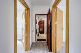 Fully renovated 3 bedroom apartment close to all services - Portimão