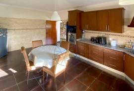 5 BEDROOM VILLA DESIGNED FOR FAMILY LIFE AND ENTERTAINMENT WITH COMFORT AND ELEGANCE - ALBUFEIRA