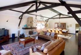 5 BEDROOM VILLA DESIGNED FOR FAMILY LIFE AND ENTERTAINMENT WITH COMFORT AND ELEGANCE - ALBUFEIRA