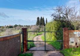 5 BEDROOM VILLA DESIGNED FOR FAMILY LIFE AND ENTERTAINMENT WITH COMFORT AND ELEGANCE - ALBUFEIRA