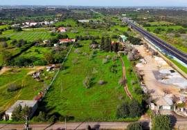 5 BEDROOM VILLA DESIGNED FOR FAMILY LIFE AND ENTERTAINMENT WITH COMFORT AND ELEGANCE - ALBUFEIRA