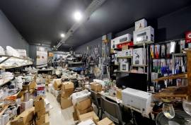 City Centre Shop with Ground Floor and Basement - Portimão