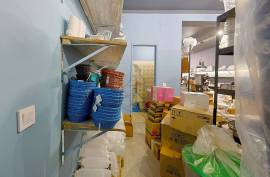 City Centre Shop with Ground Floor and Basement - Portimão