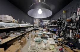 City Centre Shop with Ground Floor and Basement - Portimão