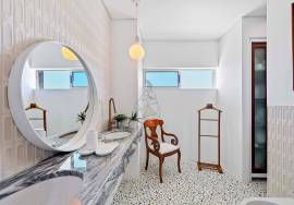 Refurbished 3 + 1 Bedroom Apartment in Rio Park Residence Condominium | Panoramic View of the Arade River – Portimão