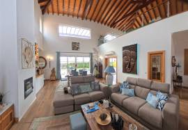 Luxury Single‑Storey 4‑Bedroom Villa with Private Pool - Portimão Luxury Single‑Storey 4‑Bedroom Villa with Private Pool - Portimão